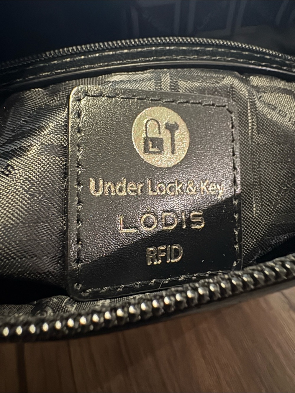 LODIS “Under Lock & Key” Black Crossbody Bag (RFID) - Picture 4 of 6